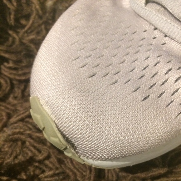 Nike Shoes - Picture 5 of 8